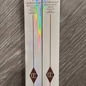 Charlotte Tilbury Glowgasm Beauty Light Wand in Pinkgasm 0.4 oz. (Set of 2)